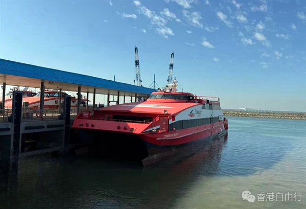 油价飙升│喷射飞航及金光飞航宣布周六起加价约一成