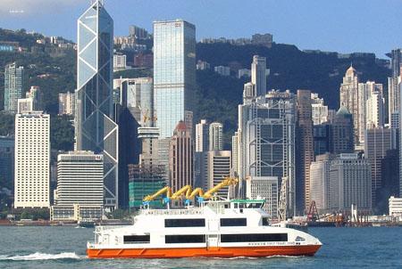 香港：严格律法培育“自觉文明”
