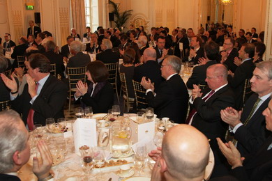 驻英国大使刘晓明在香港工商协会圣诞午餐会上的主旨演讲