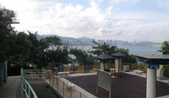 乘港铁逛香港—柴湾