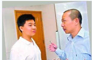 13岁香港神童4年修完本硕课程 父亲透露培养秘笈