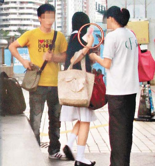 香港跨境学童走私iPhone 4S