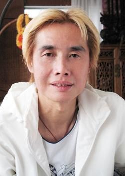 邓建国获释供出财产线索 奔驰被查封200万存款