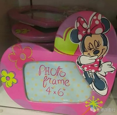 香港购物:实拍HK机场迪士尼专卖店热卖产品低